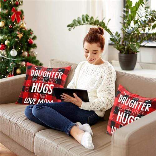 Mom To Daughter - Big Christmas Hugs To You - Cushion Case